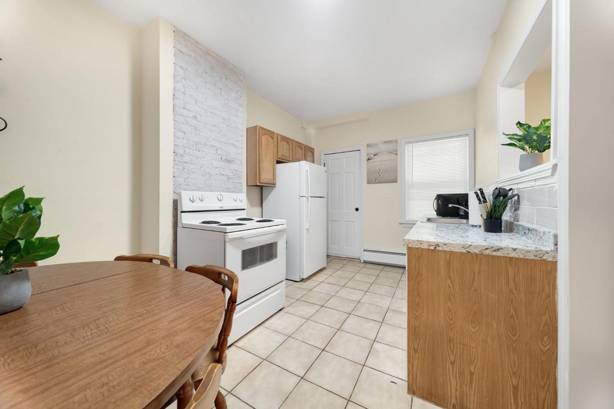 Newly Renovated 2Br1Ba Apt At The Boston City Luaran gambar